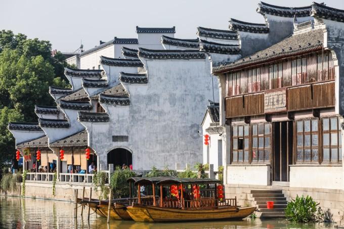 逃离危险禁地